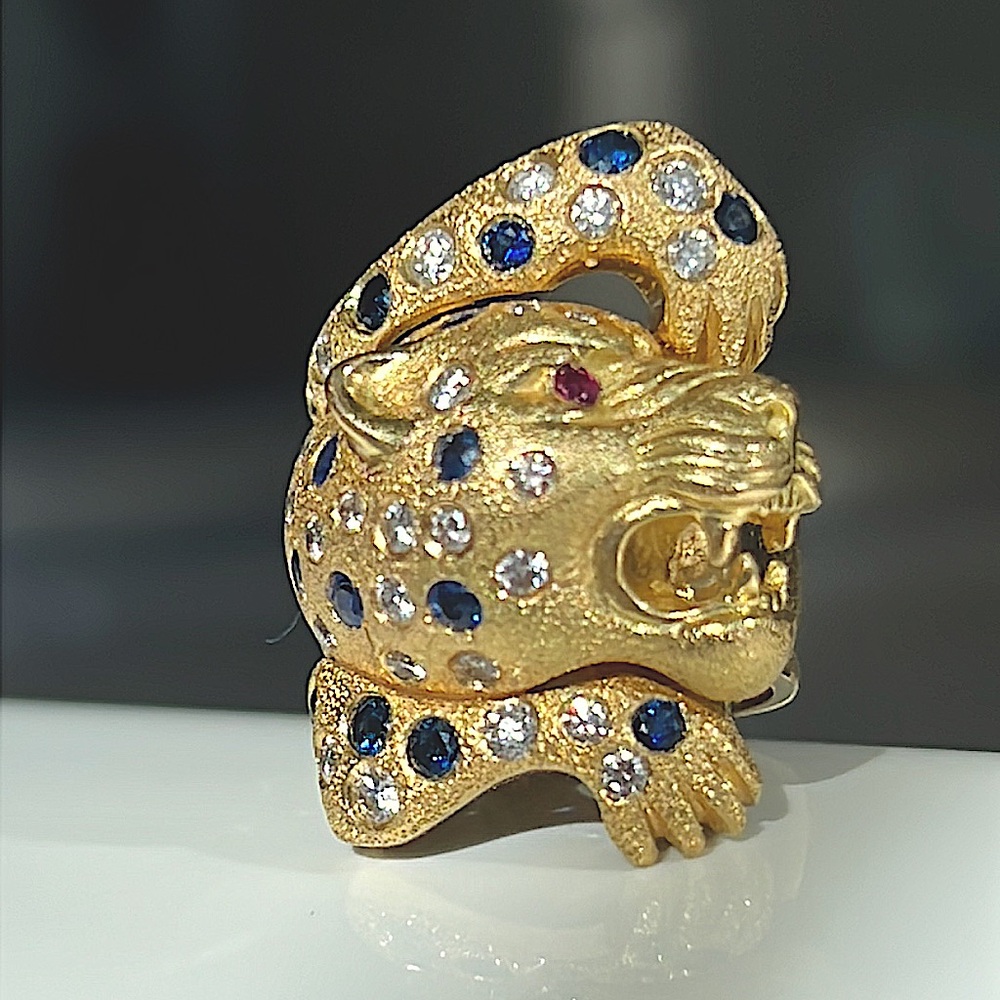 18k Gold Panther Ring with F VS diamonds sapphire and ruby - Picture 8 of 13